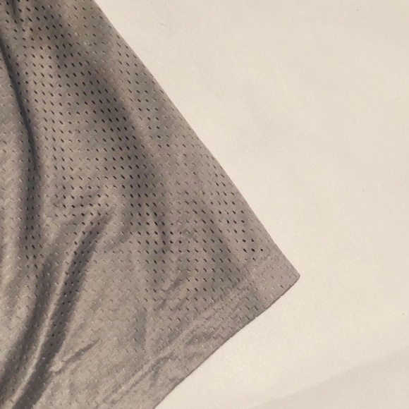 Gray Basketball shorts Workout outfit - Picture 3 of 3